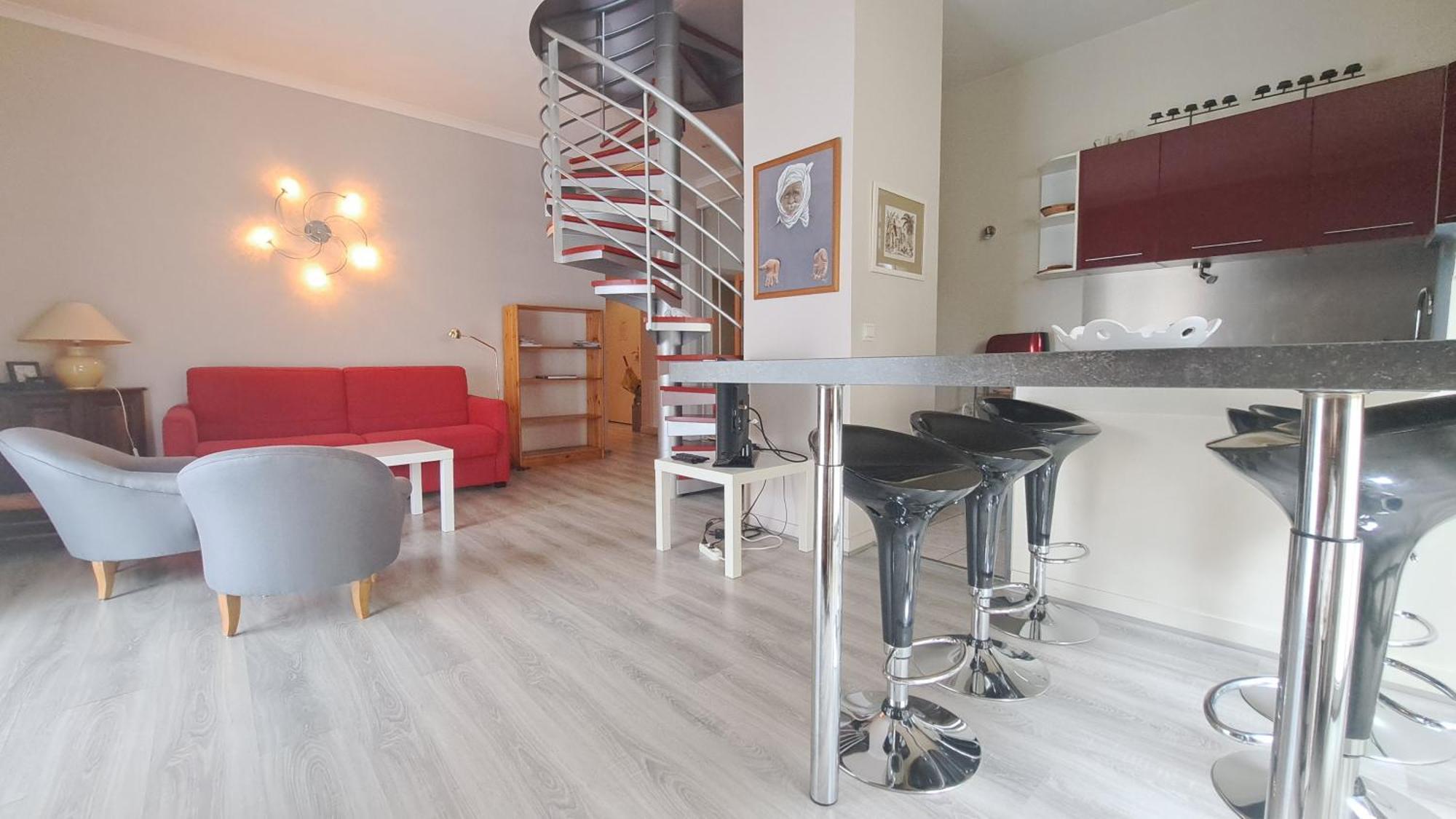 Duplex Quartier Cathedrale Parking Prive Leilighet Tours Eksteriør bilde